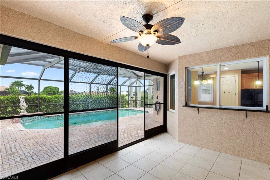 11913 Princess Grace CT-39