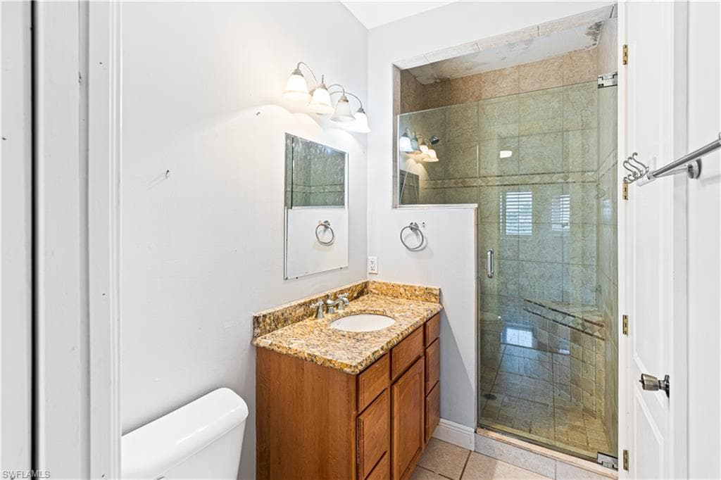 11913 Princess Grace CT-34