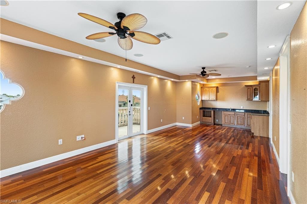 11913 Princess Grace CT-30