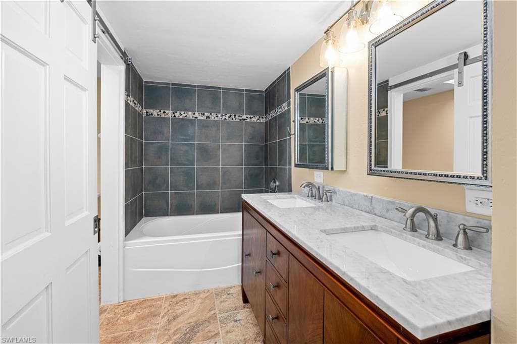 1813 Long Point LN-38