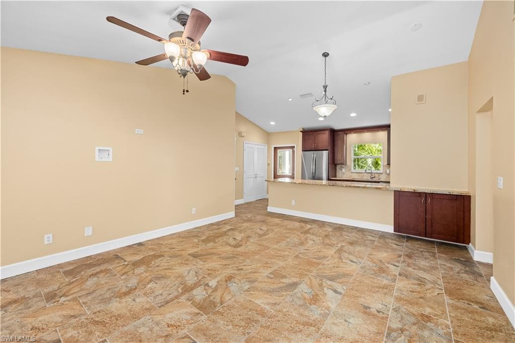 1813 Long Point LN-10