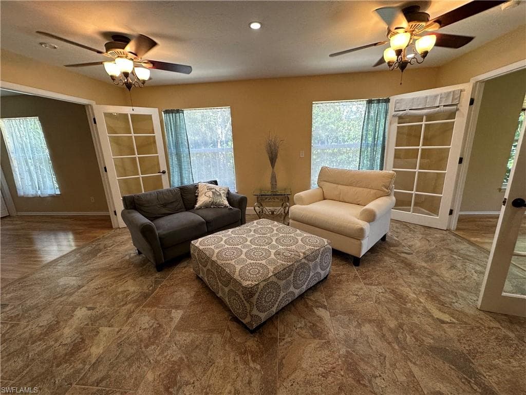 1813 Long Point LN-15