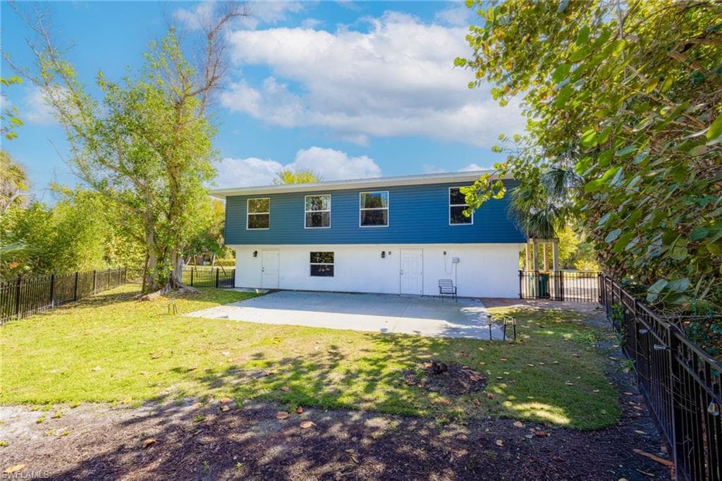 1813 Long Point LN-40