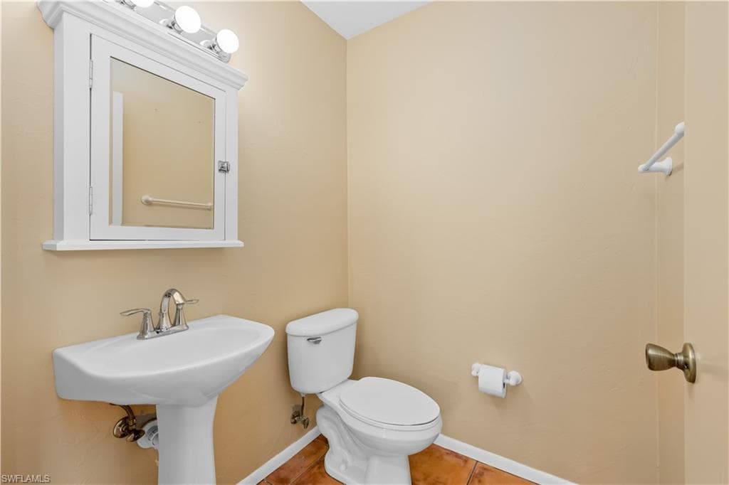 1813 Long Point LN-29
