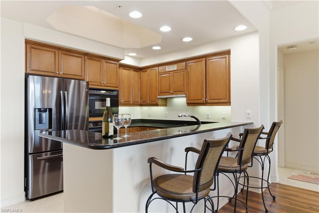 2748 Tiburon BLVD E C404-5