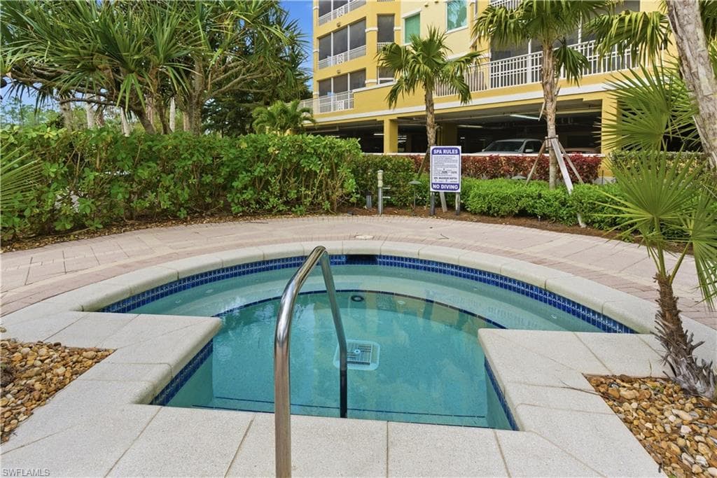 2748 Tiburon BLVD E C404-35