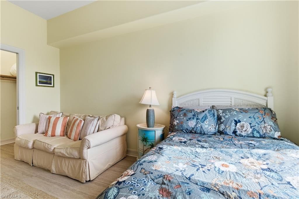 2748 Tiburon BLVD E C404-31