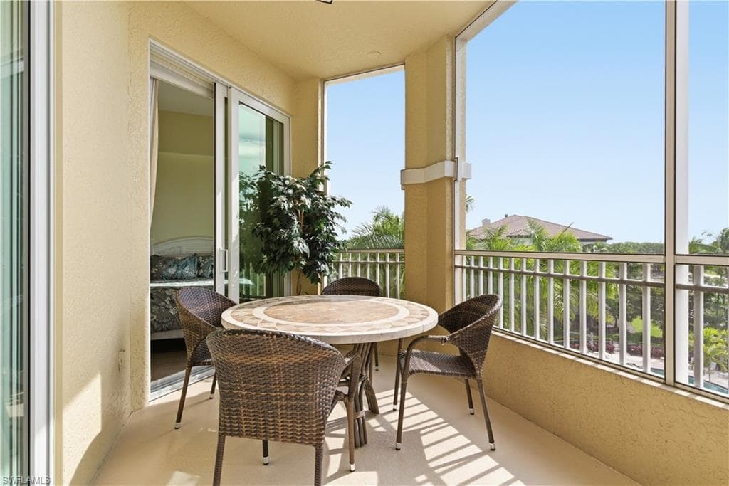 2748 Tiburon BLVD E C404-27