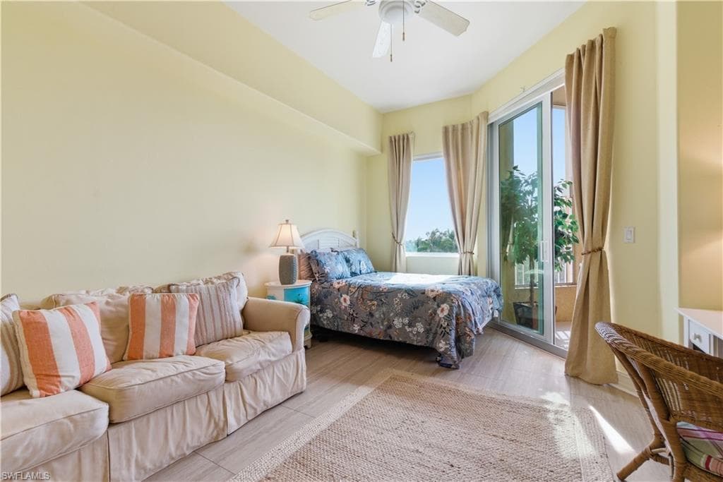 2748 Tiburon BLVD E C404-29
