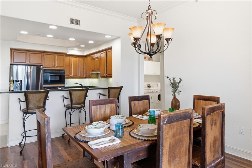 2748 Tiburon BLVD E C404-9
