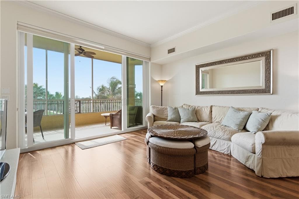2748 Tiburon BLVD E C404-14
