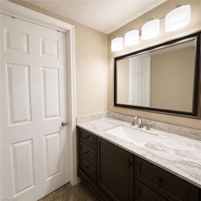 2264 Winkler AVE 202-16