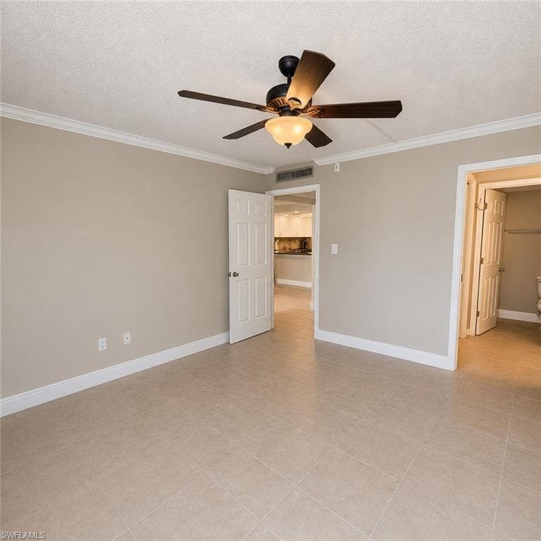 2264 Winkler AVE 202-11