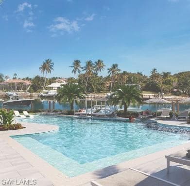 2020 GULF SHORE BLVD N UNIT 203E-2