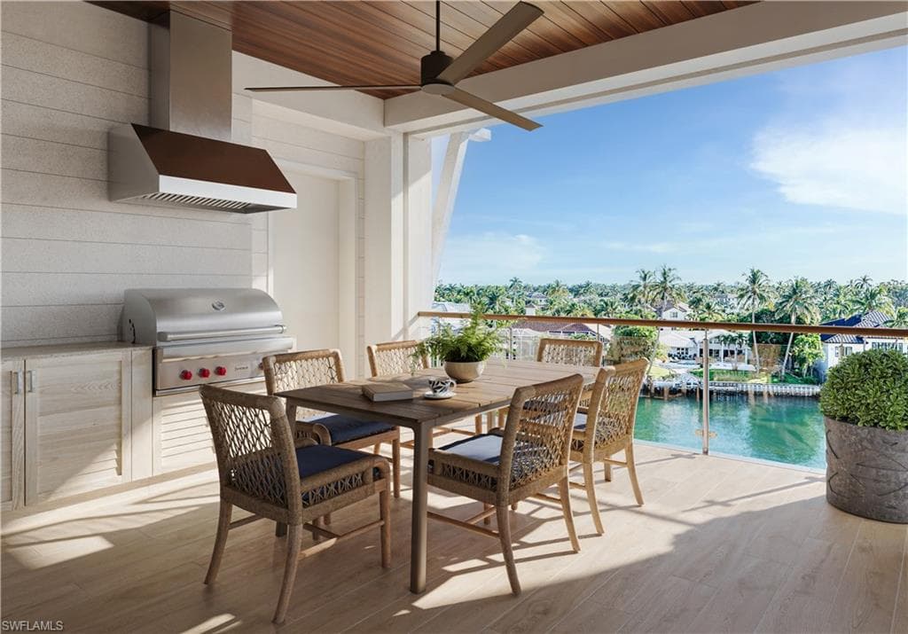 2020 GULF SHORE BLVD N UNIT 203E-8