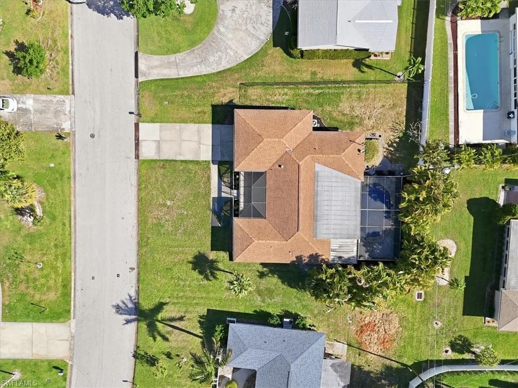 5051 Fairfield DR-41