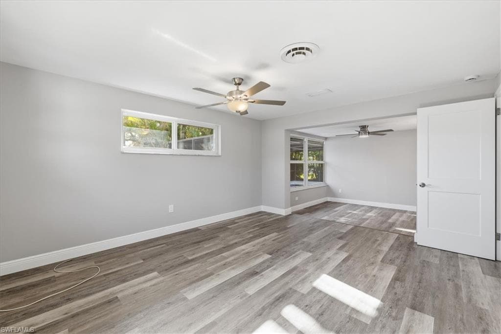 5051 Fairfield DR-15