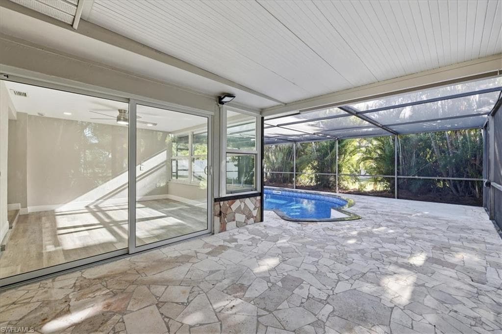 5051 Fairfield DR-25