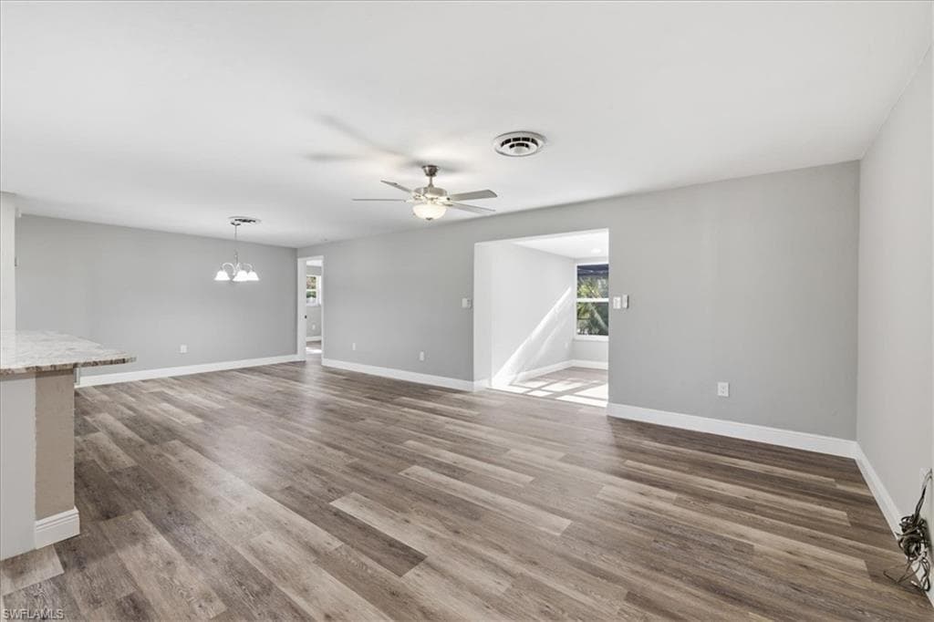 5051 Fairfield DR-3