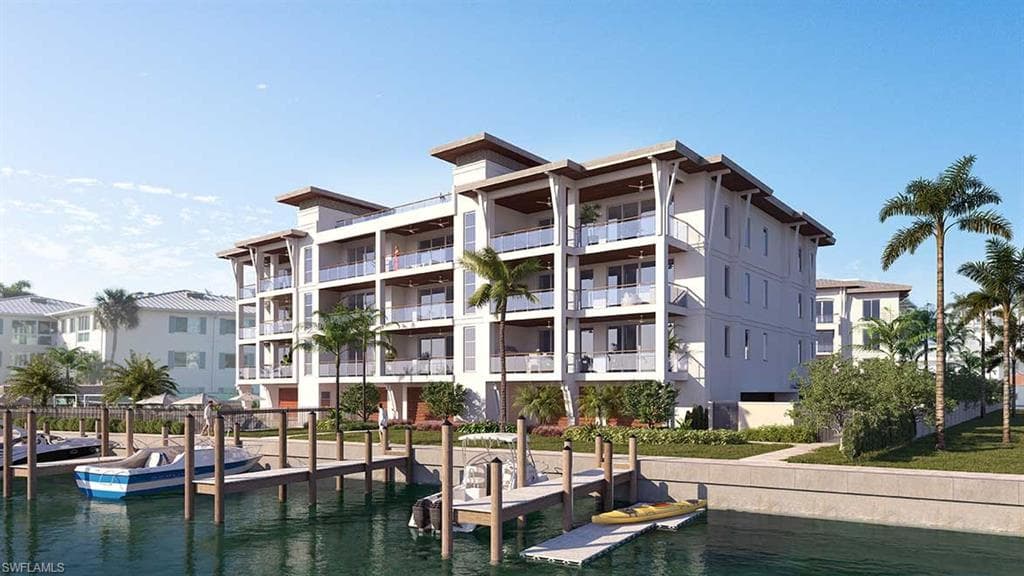 2020 GULF SHORE BLVD N PH-201W-2