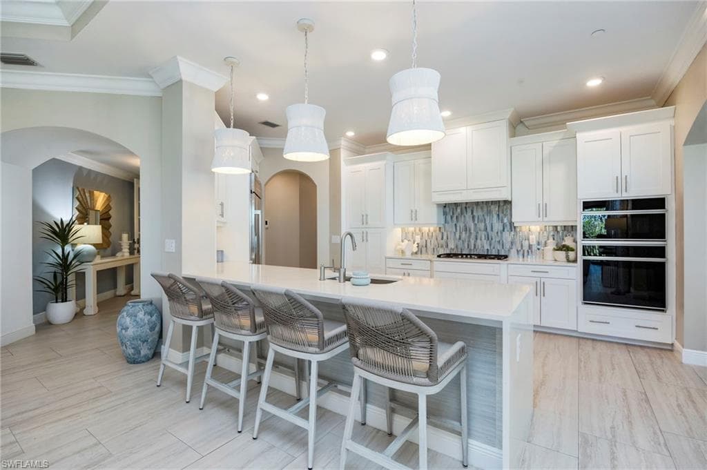 16351 Viansa WAY 202-3