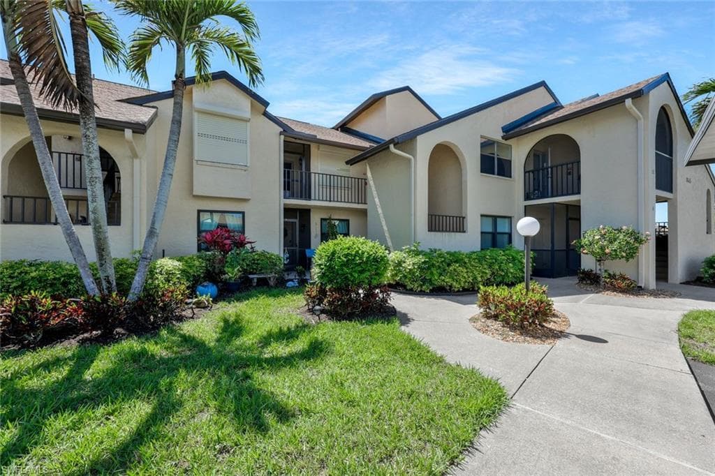 8445 Charter Club CIR 11-27