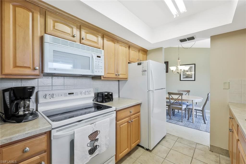 8445 Charter Club CIR 11-13