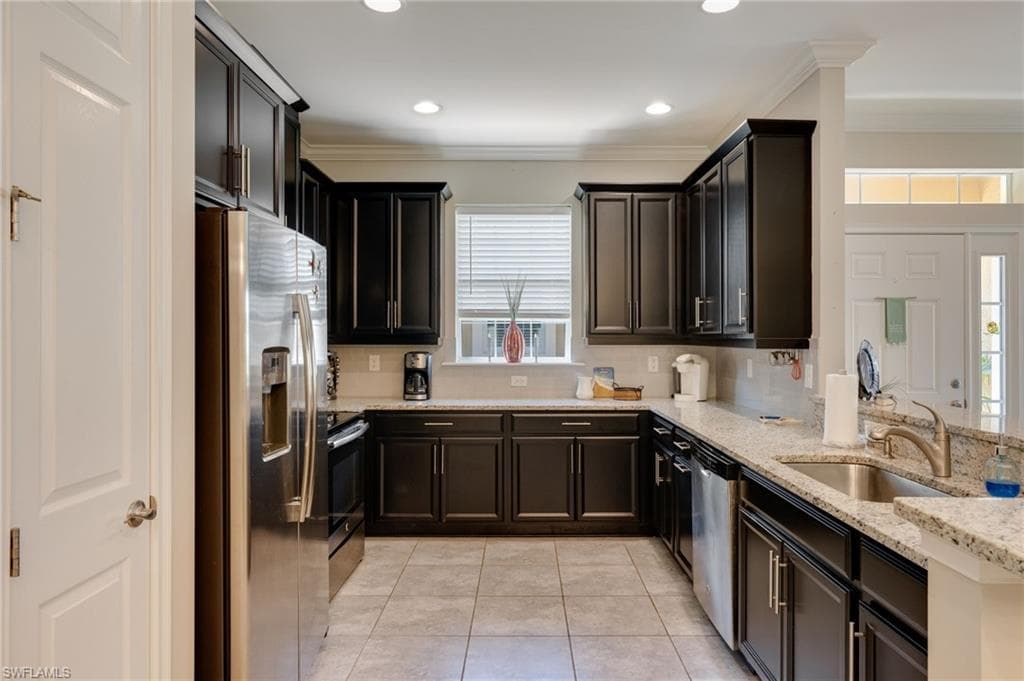 14618 Abaco Lakes DR-9