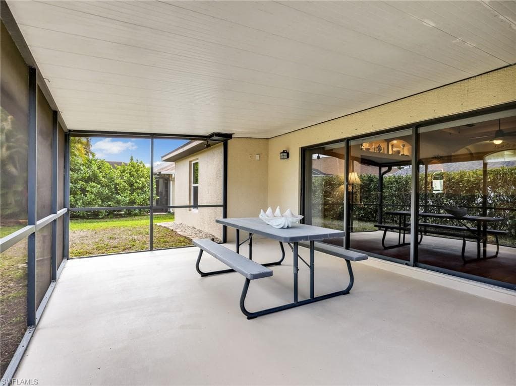 17221 Trappers DR-26