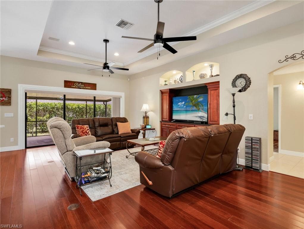 17221 Trappers DR-5