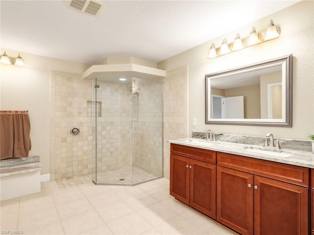 17221 Trappers DR-15