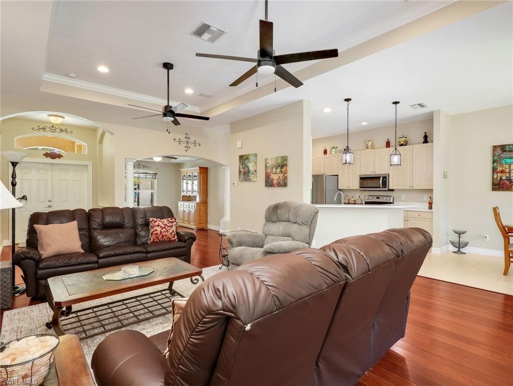 17221 Trappers DR-4