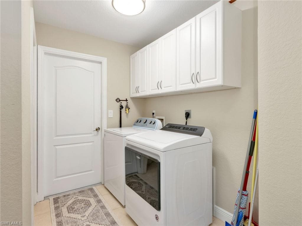 17221 Trappers DR-23