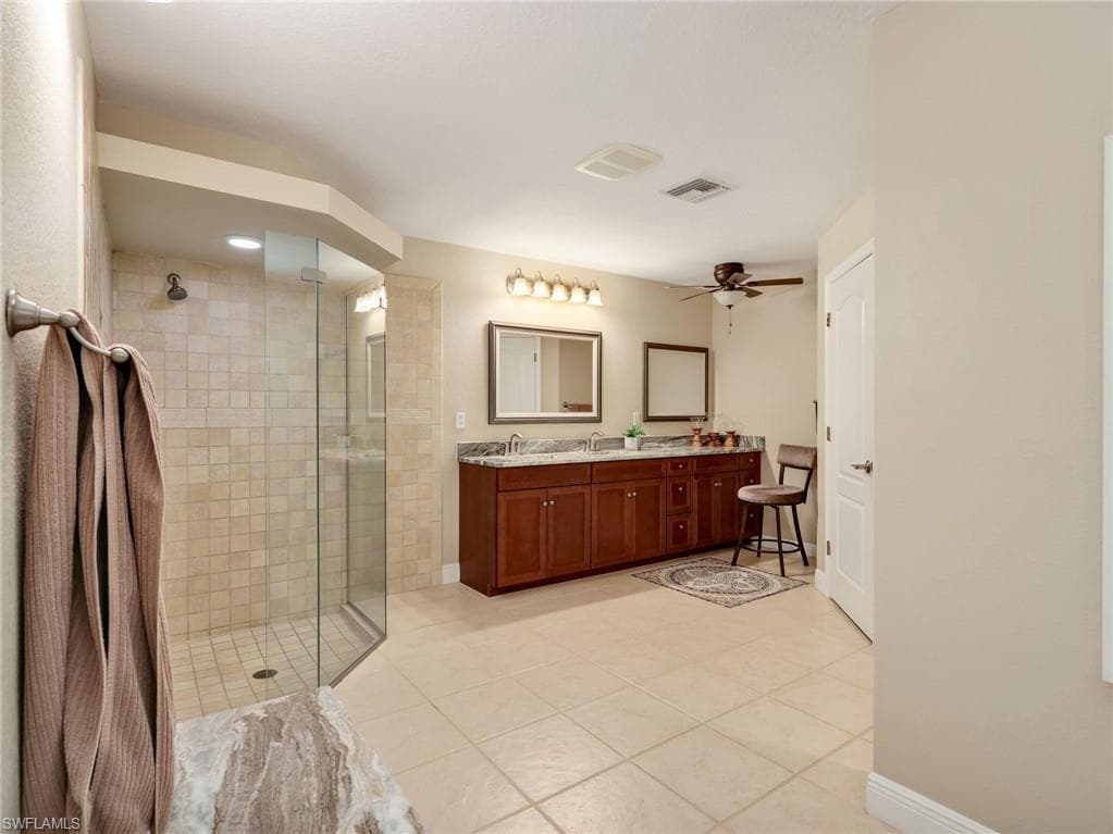 17221 Trappers DR-14