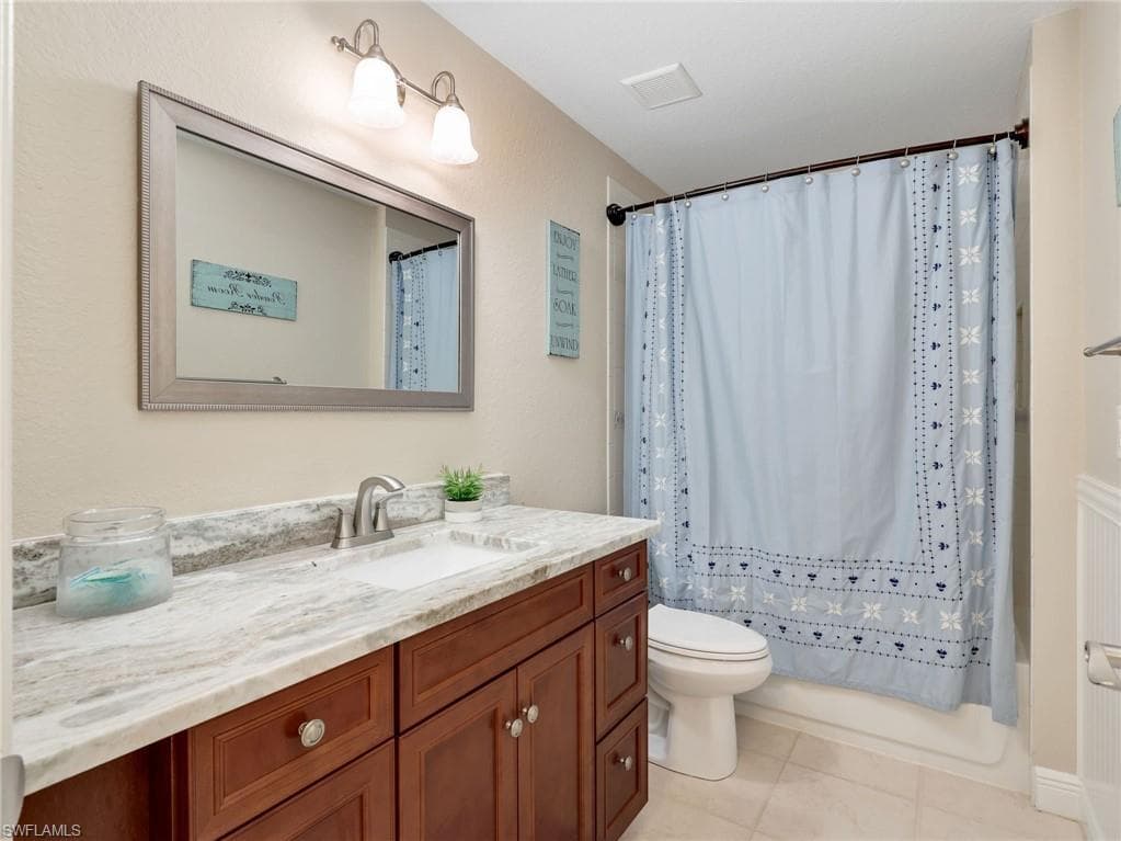 17221 Trappers DR-18