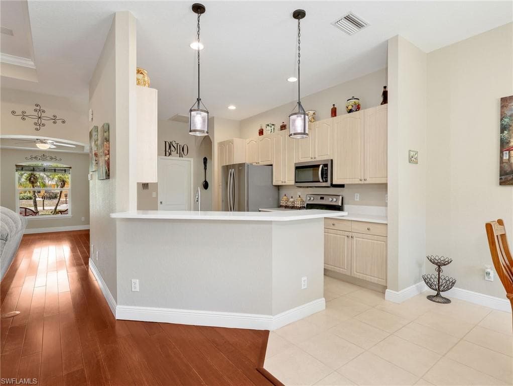 17221 Trappers DR-7