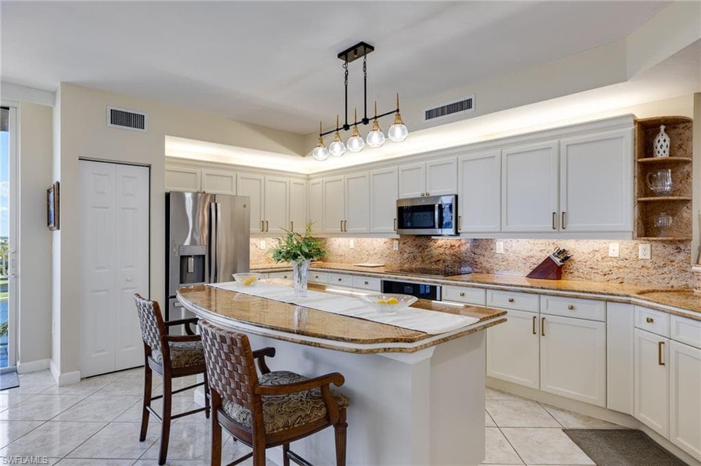 14250 Royal Harbour CT 818-5