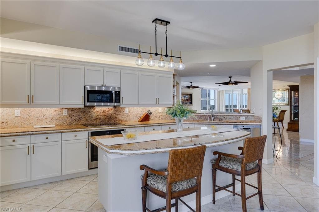 14250 Royal Harbour CT 818-6