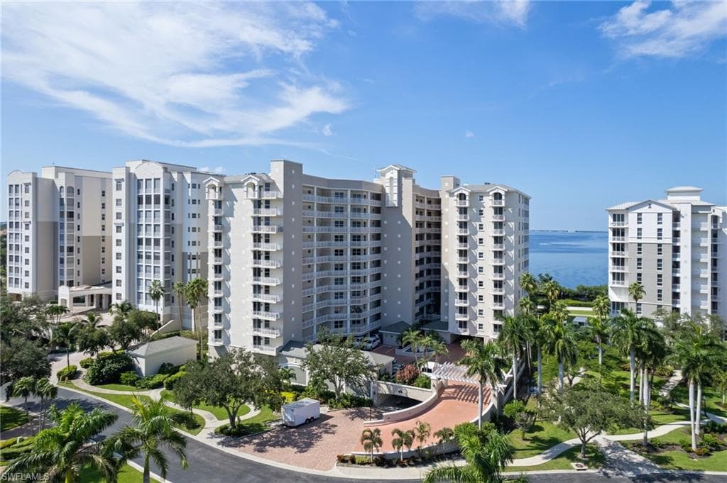 14250 Royal Harbour CT 818-28