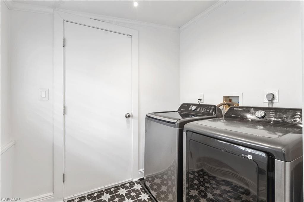 1414 Alhambra DR-11