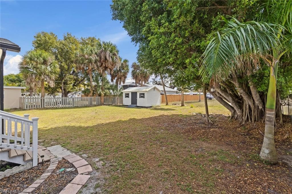1414 Alhambra DR-31