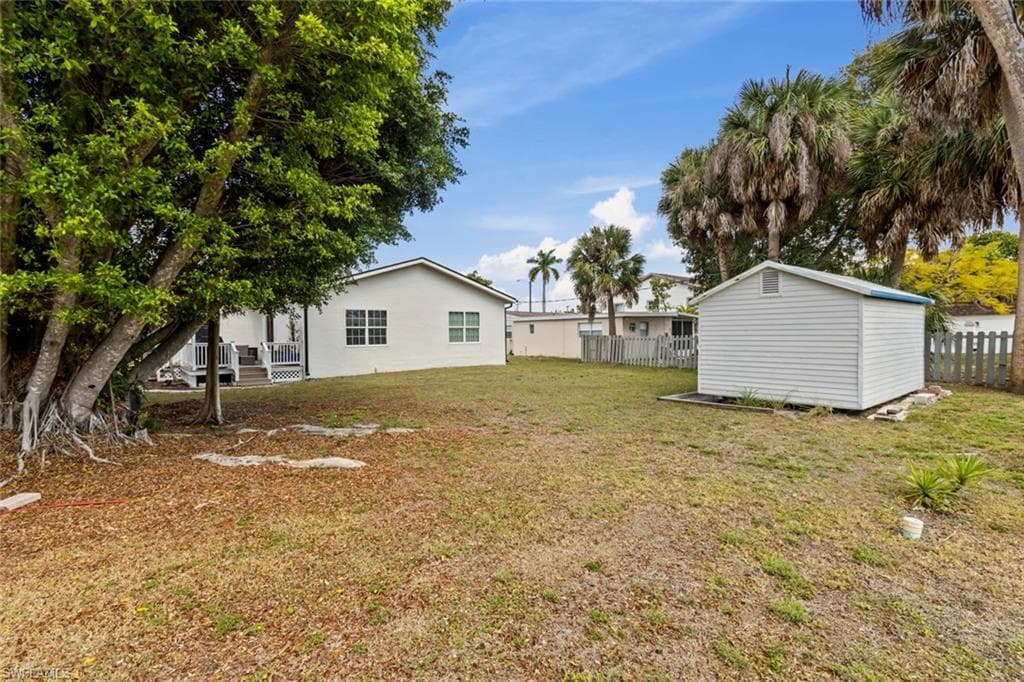 1414 Alhambra DR-29