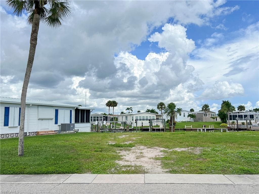 17551 Stevens BLVD-3