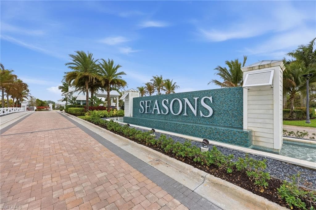 28347 Captiva Shell LOOP-35
