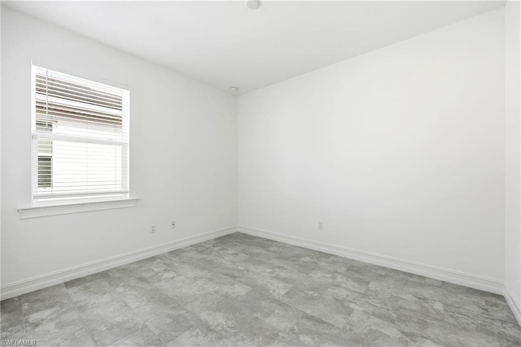 28347 Captiva Shell LOOP-31