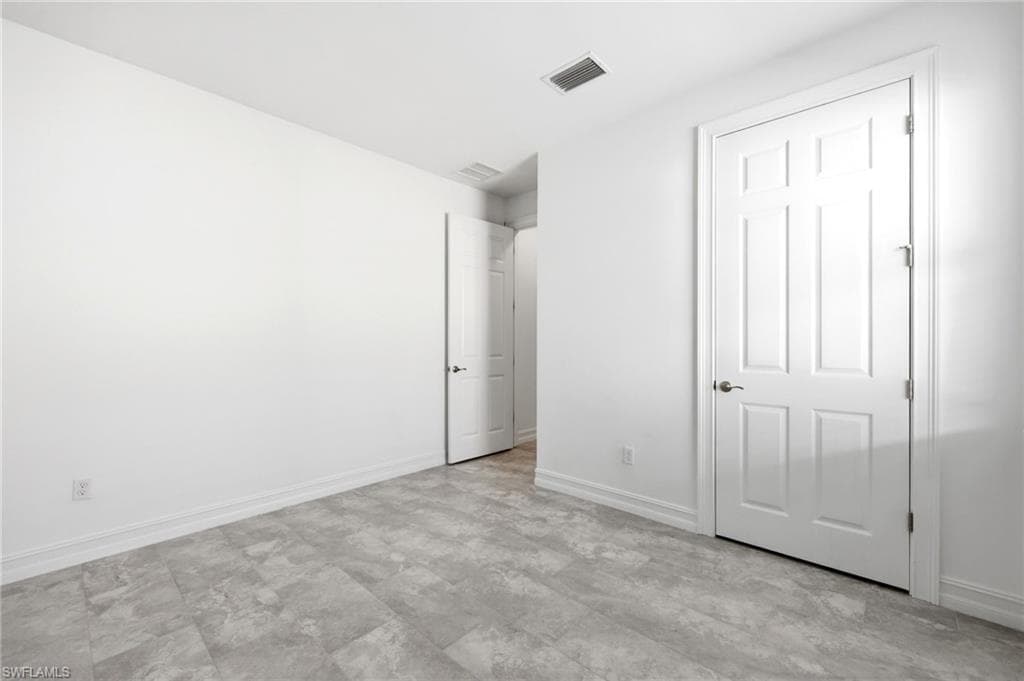 28347 Captiva Shell LOOP-33