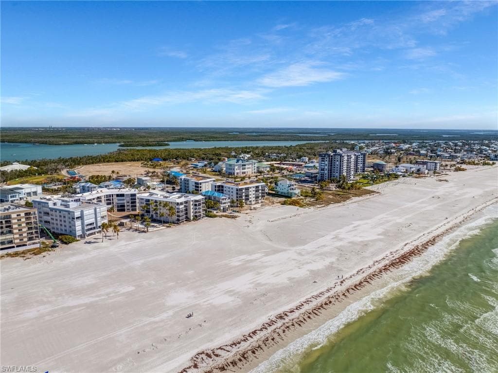 2650 Estero BLVD 504-41
