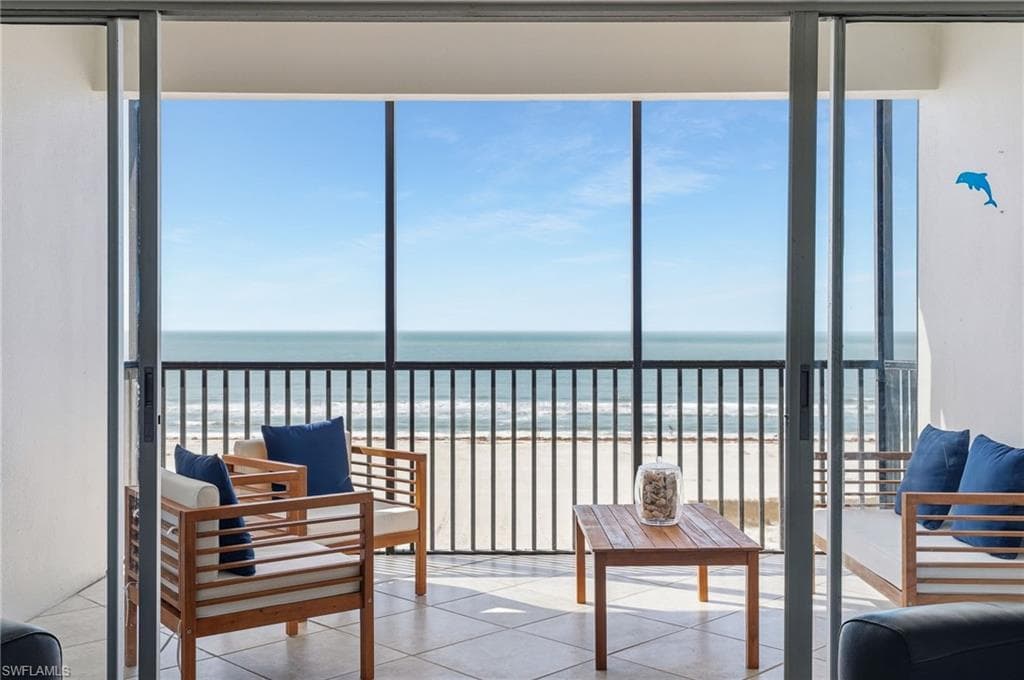 2650 Estero BLVD 504-2