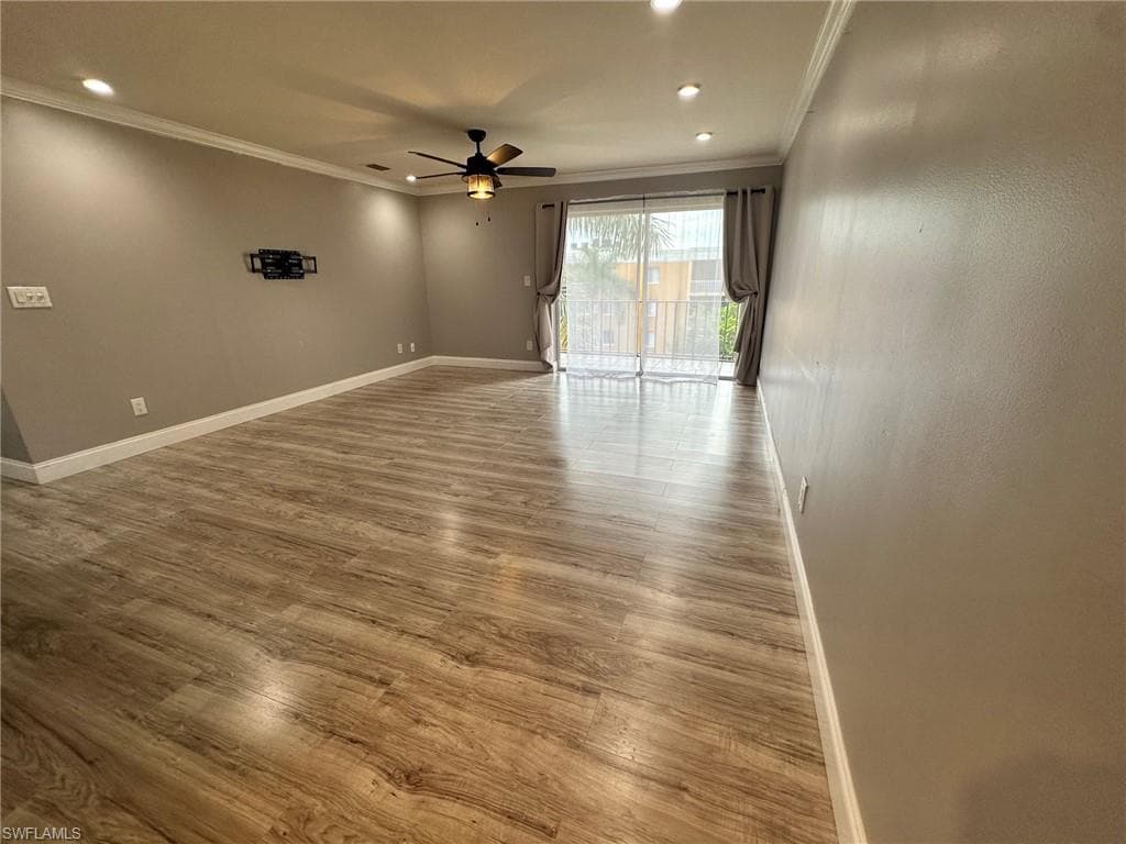 2366 Mall DR 514-16