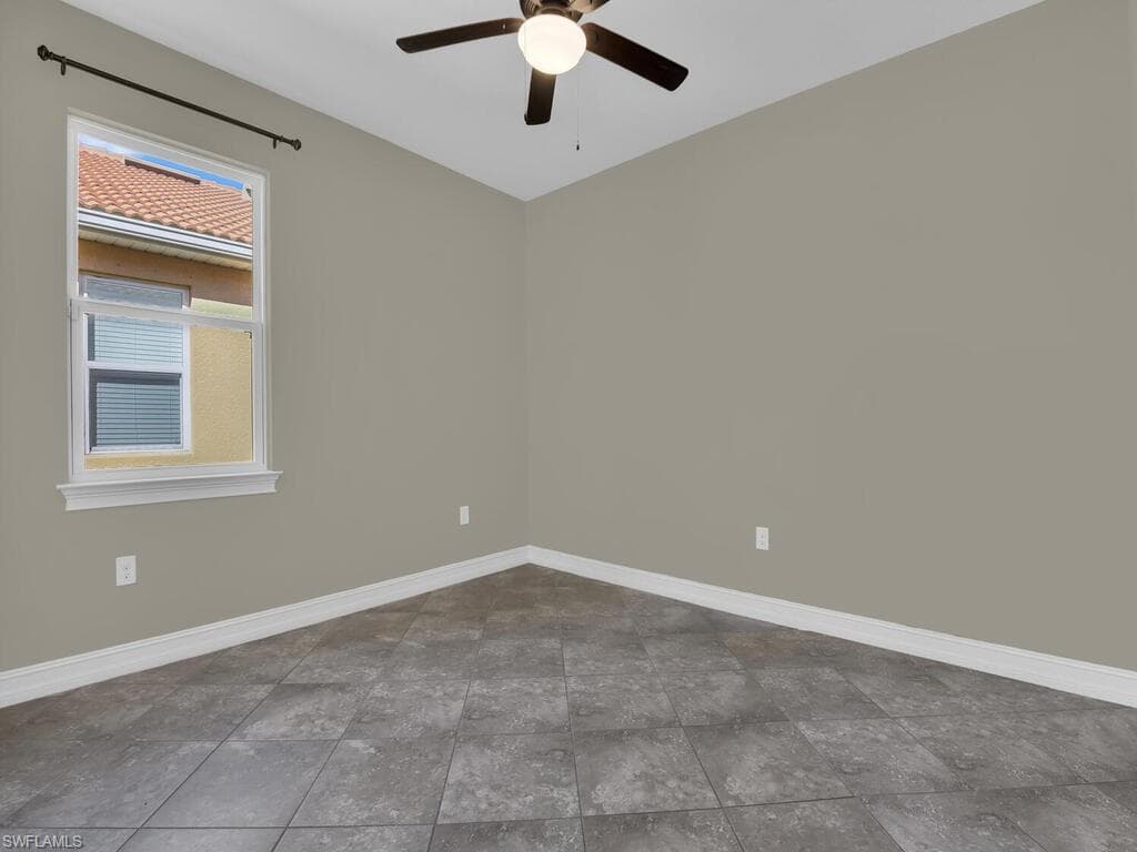 4211 Dutchess Park RD-22